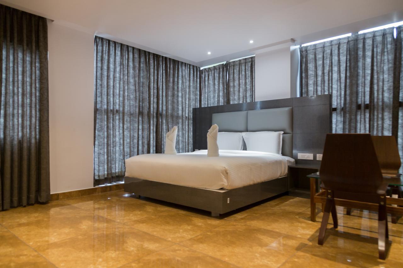 Hotel Hills Tirupattur Tiruppatur Exteriör bild