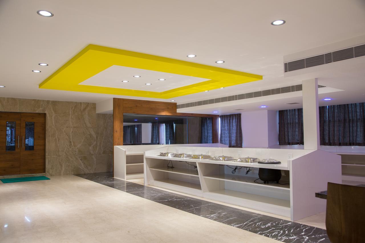 Hotel Hills Tirupattur Tiruppatur Exteriör bild