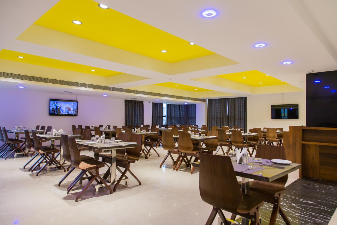 Hotel Hills Tirupattur Tiruppatur Exteriör bild